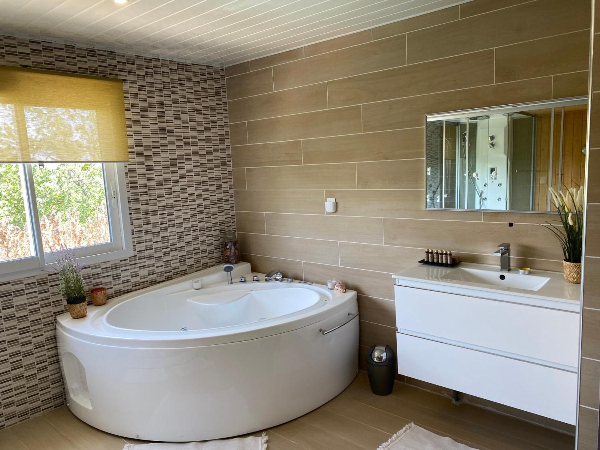 Magnifique Villa Avec Piscine, Sauna Et Hammam Ла Кро Екстериор снимка